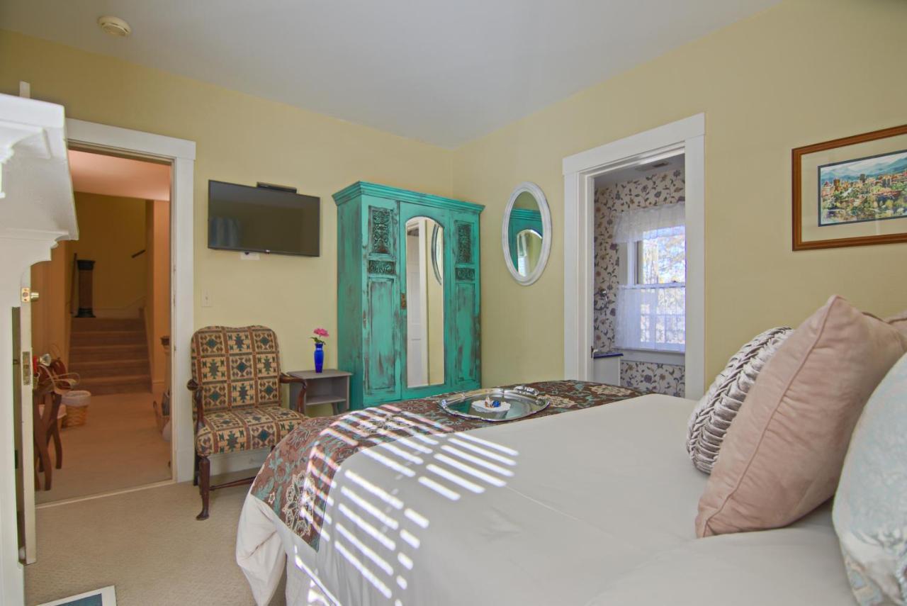 North Lodge On Oakland Bed And Breakfast Asheville Buitenkant foto