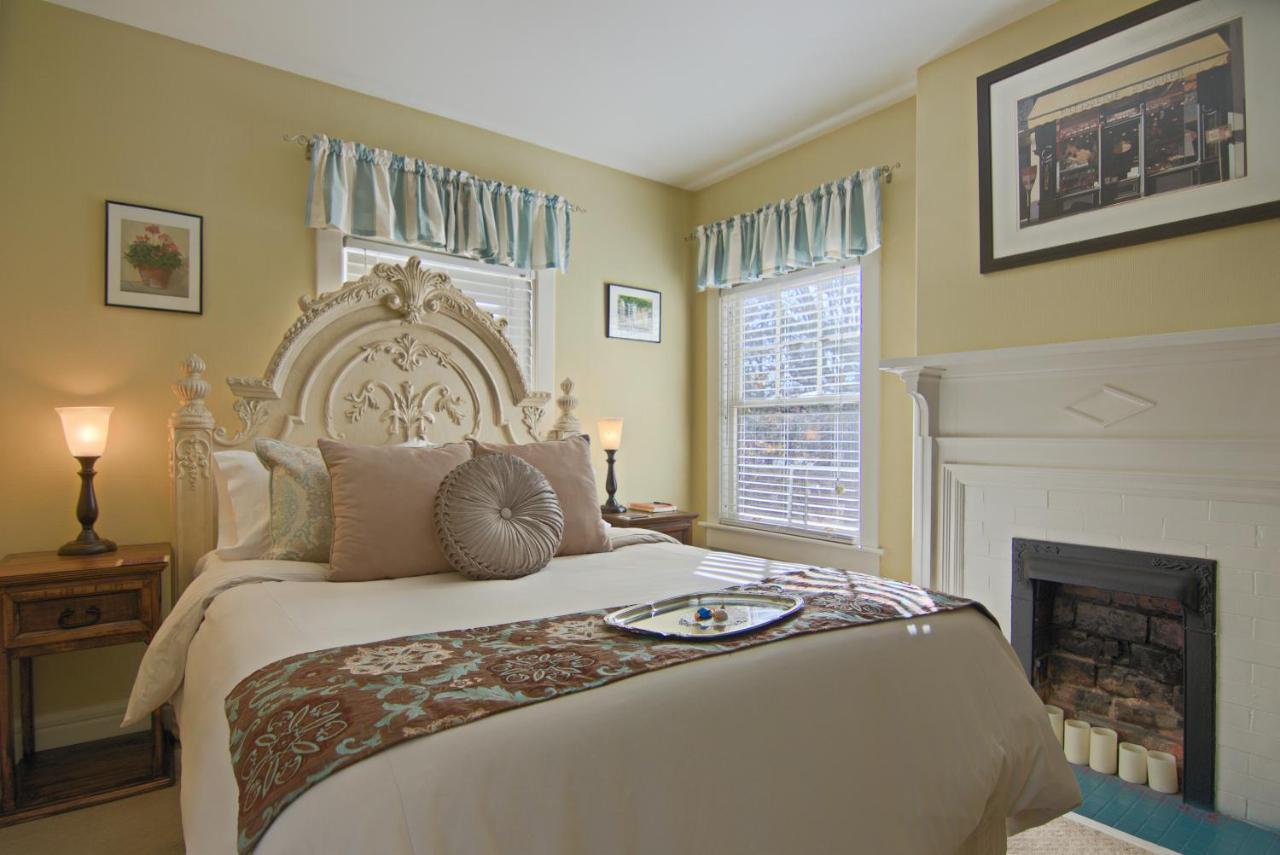North Lodge On Oakland Bed And Breakfast Asheville Buitenkant foto
