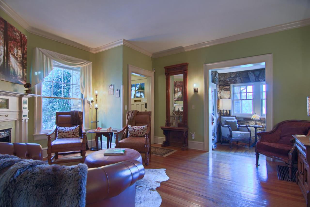 North Lodge On Oakland Bed And Breakfast Asheville Buitenkant foto